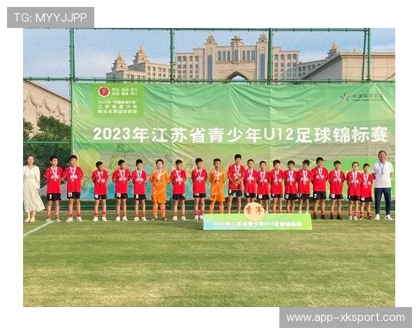 江苏省城市足球联赛火热进行，教育系统师生占比过半引关注